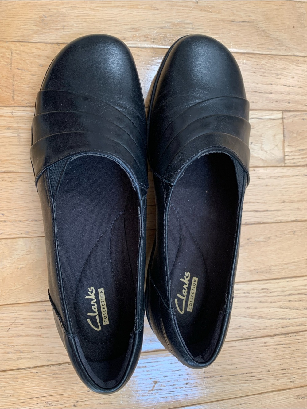 Clarks Collection Black Leather Slip-On Comfort Shoes Size 8.5M